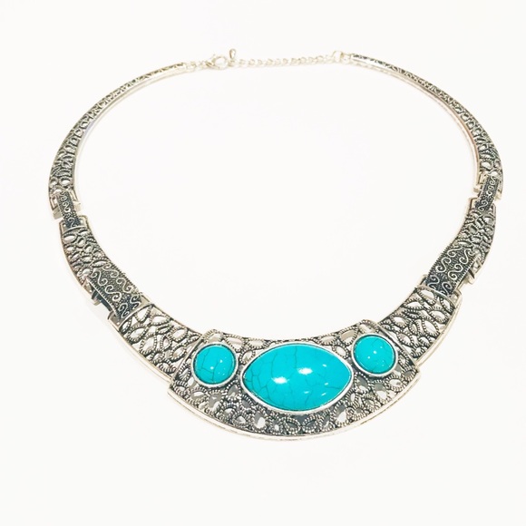 Golden Linings Jewelry - Silver and turquoise statement necklace choker